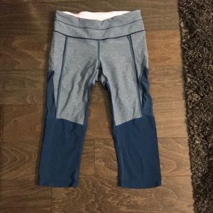 Lululemon cropped legging *mesh detail*